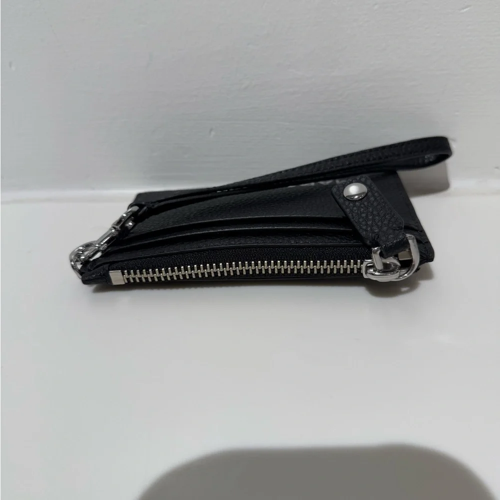 NWT Marc Jacobs bold wristlet